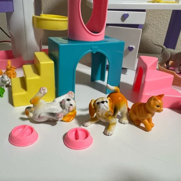 Barbie Pet Care Center - 1996 - Picture 8 of 10